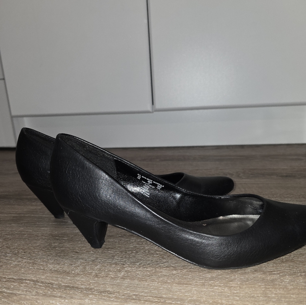 Elegant Black Women's Shoes